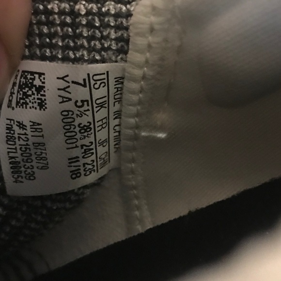 Adidas Ultra Boost - Picture 7 of 8